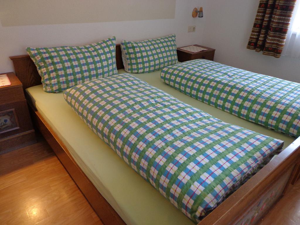 Apartamento Sterzingerhof Neustift im Stubaital Habitación foto