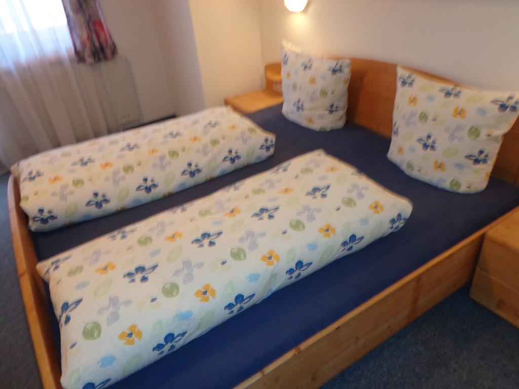 Apartamento Sterzingerhof Neustift im Stubaital Habitación foto