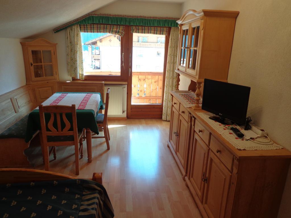 Apartamento Sterzingerhof Neustift im Stubaital Habitación foto