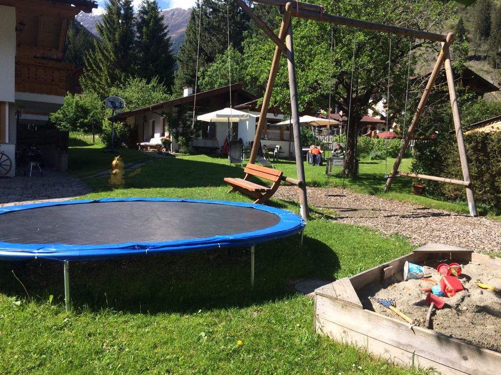 Apartamento Sterzingerhof Neustift im Stubaital Exterior foto